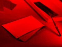 Бумага светонепроницаемая красно-черная