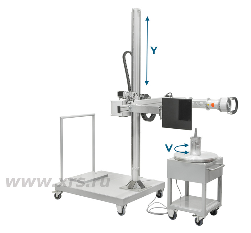 Ход перемещения стрелы (ось Y) — 1800 мм. Вращение платформы по оси V не ограничено.